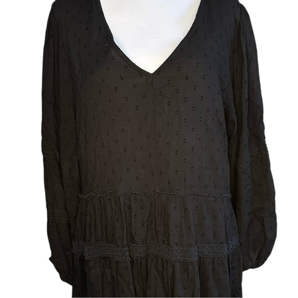 Aveology By Avenue Womens Black Tunic Top Size 16 FlaredSleeve Boho Empire Waist - Picture 4 of 9
